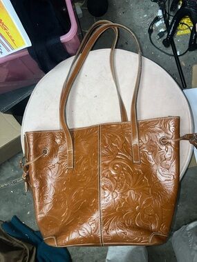 Patricia Nash  embossed Leather Tote Bag in Brown